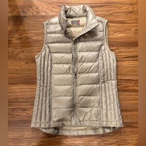 NWOT Weatherproof Tan Puffer Vest